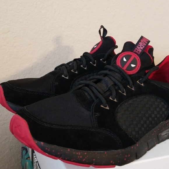 Marvel Other - RARE Deadpool Chimichanga Sneakers
Mens Size 13